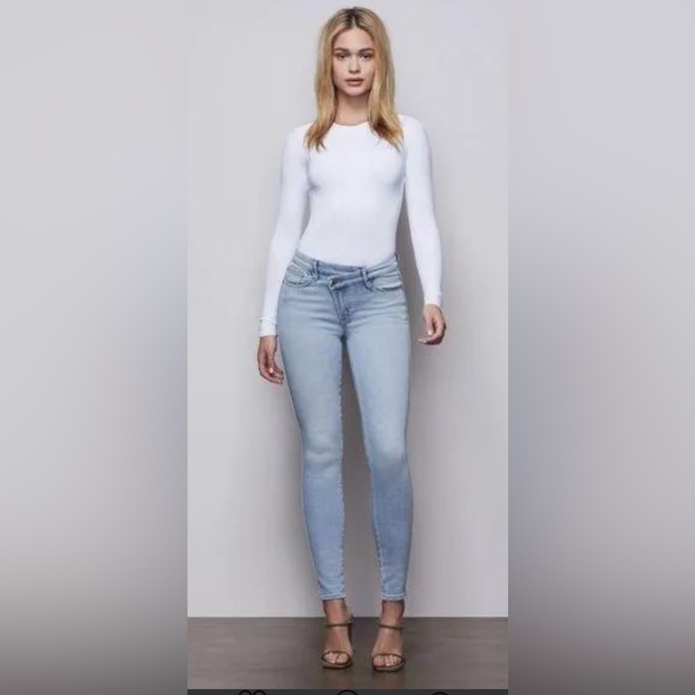 Good American Good Curve Skinny Crossover size 8/29